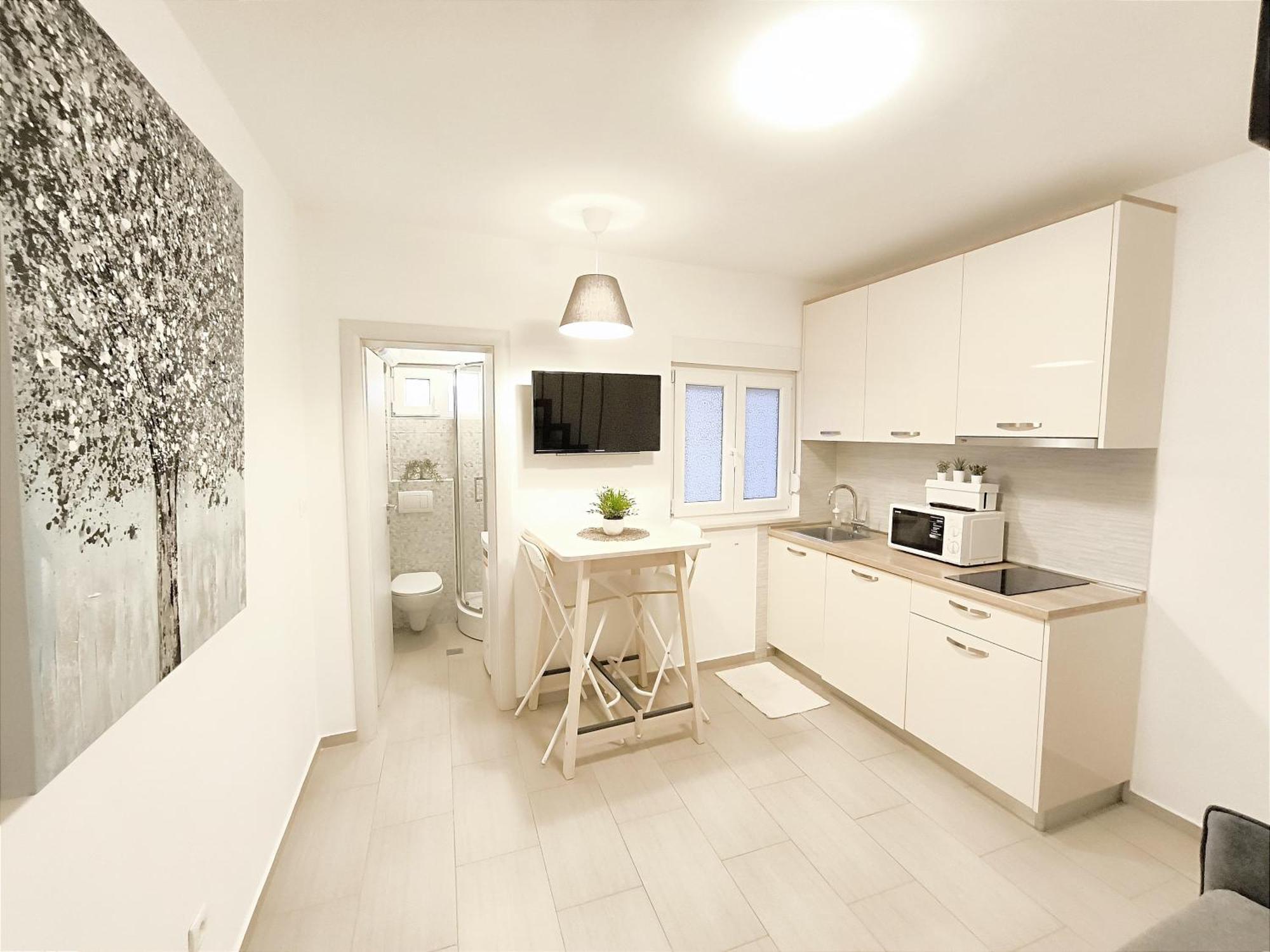 Central Apartment & Room Niko Split Exterior photo
